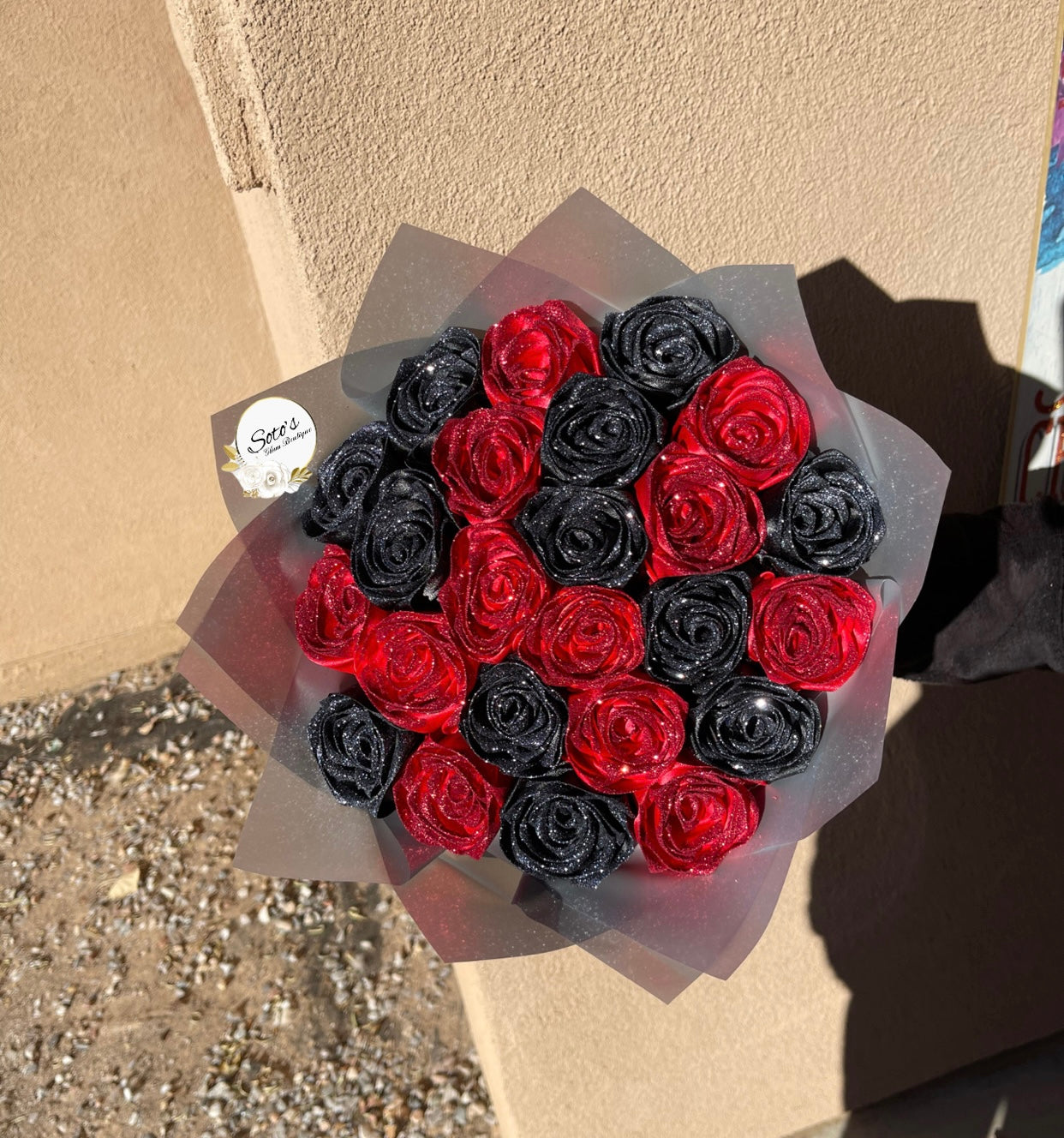 24 Eternal Glitter Roses
