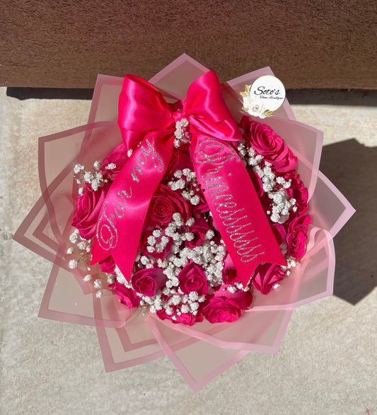 24 Natural Roses w/ Baby Breath