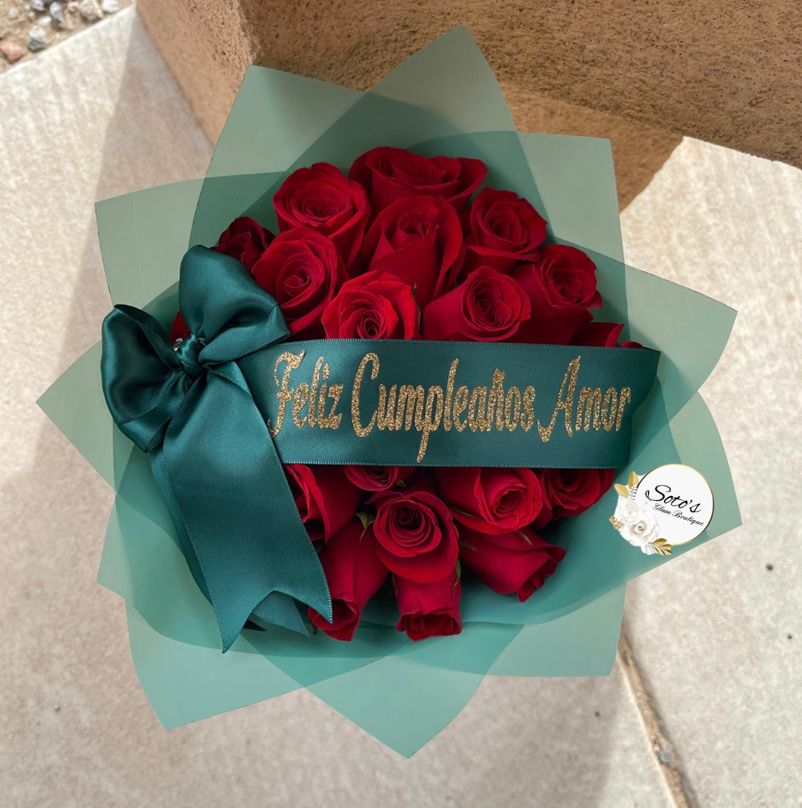 24 Natural Roses
