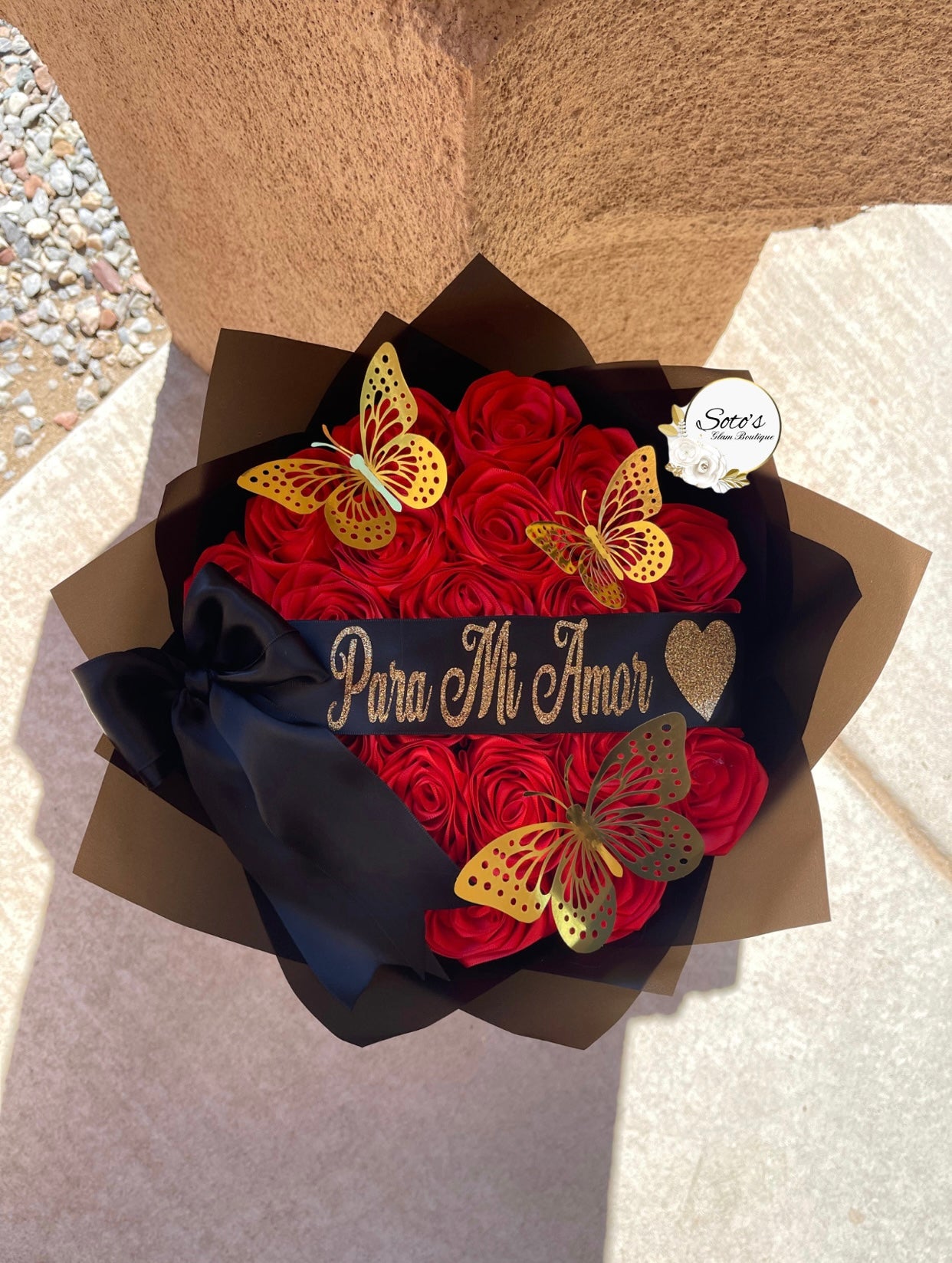 24 Eternal Roses