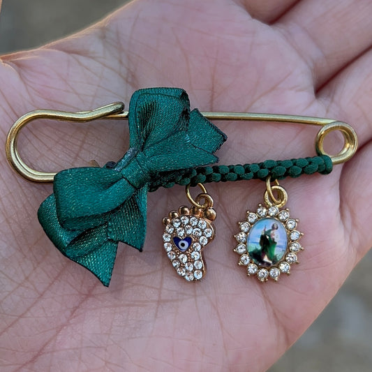 Baby foot & San Judas pin💚