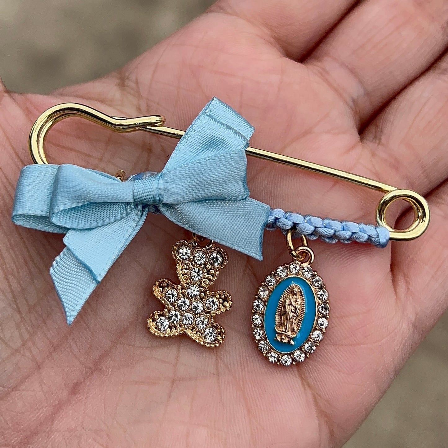 Osito con virgencita pin 🩵