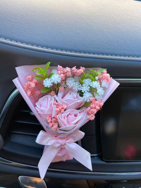 Pink mini bouquet