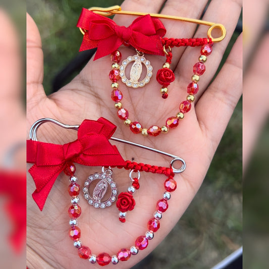 Red rose with Virgencita pin🥰