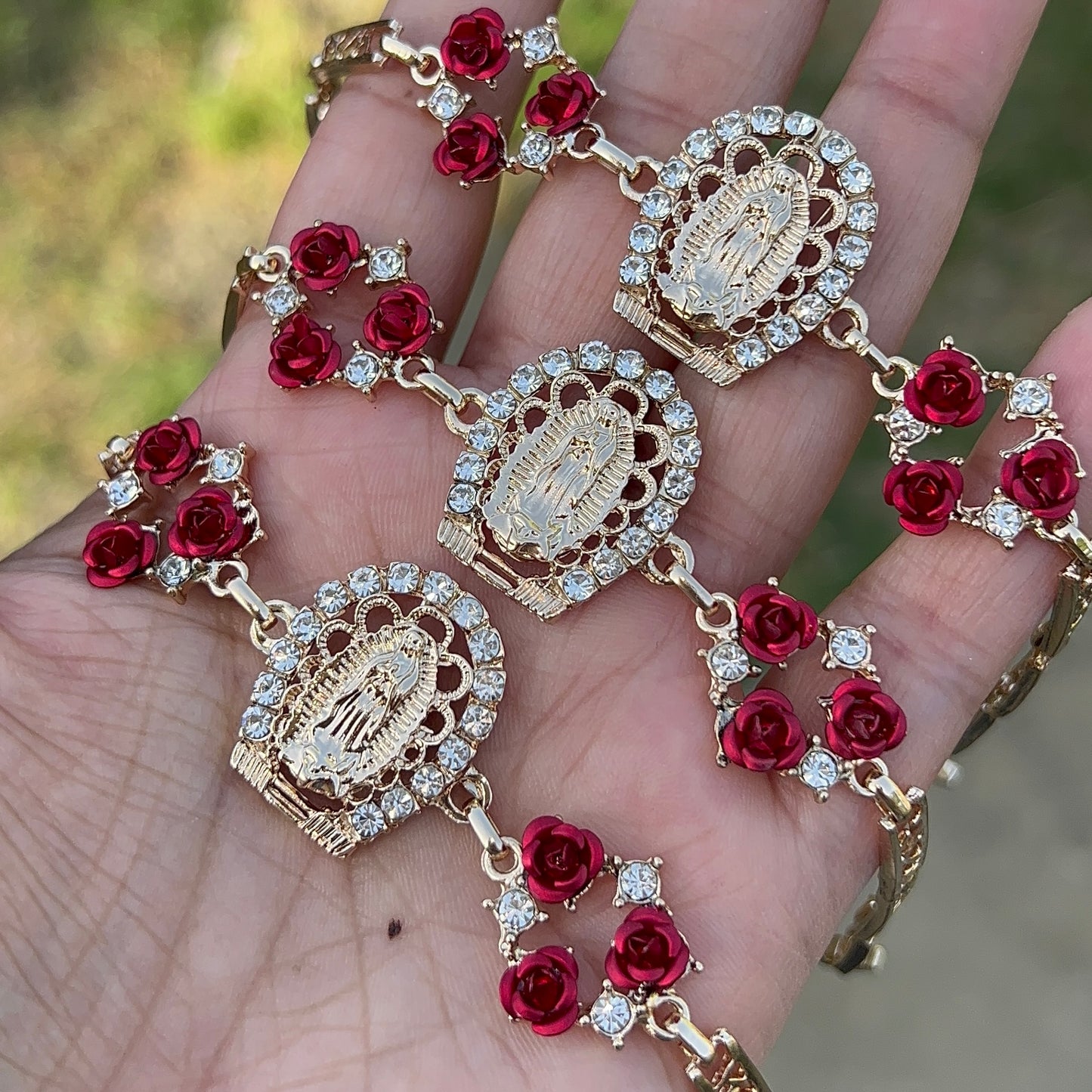 Virgencita con rosas esclava🌹