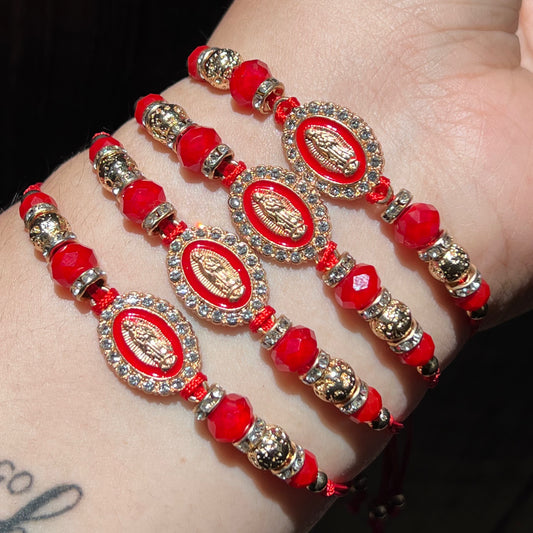 Red Oval G Virgencita ❤️