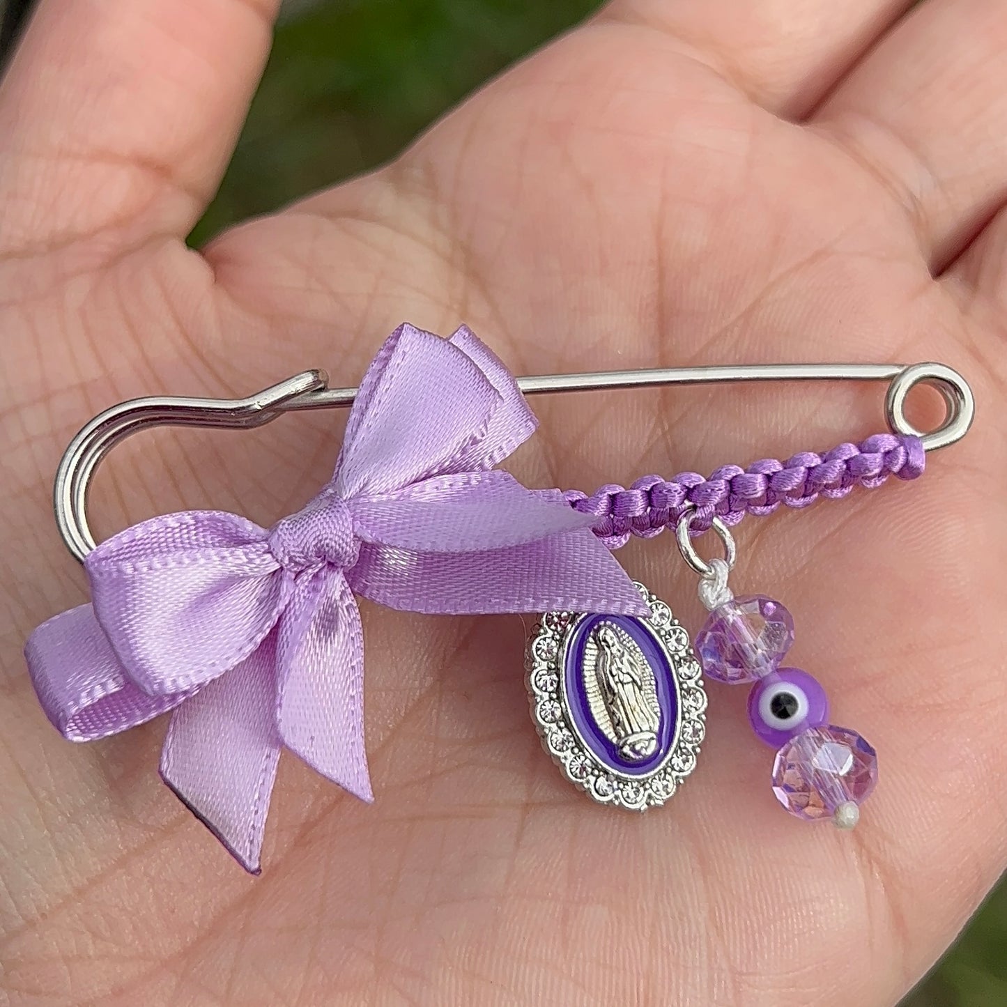 Purple Virgencita pin๐