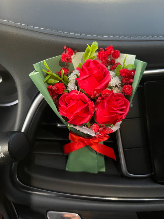 Red mini bouquet