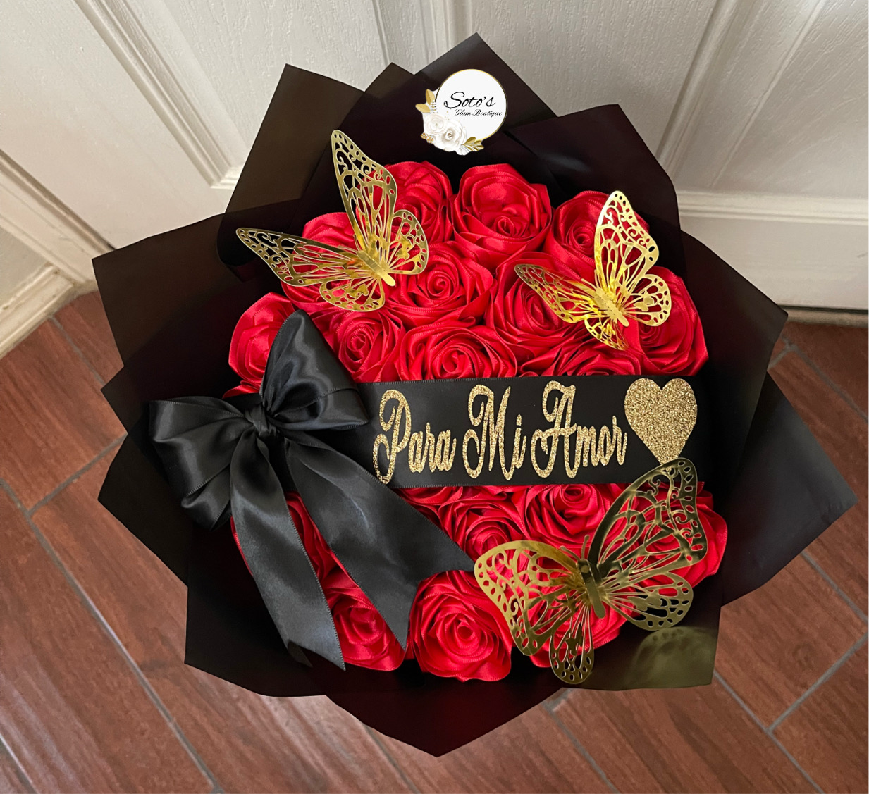 24 Eternal Roses