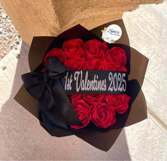 14 Eternal Roses