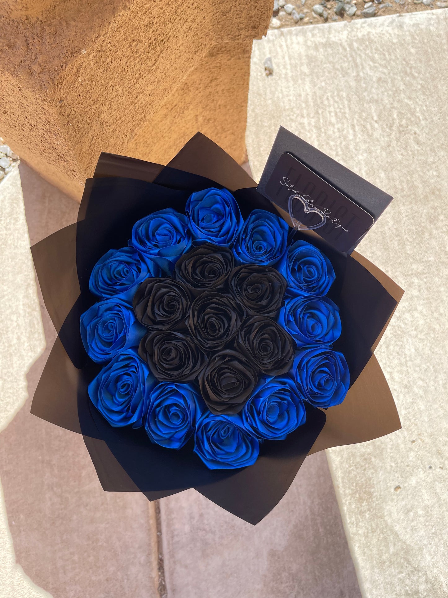 19 Eternal Roses