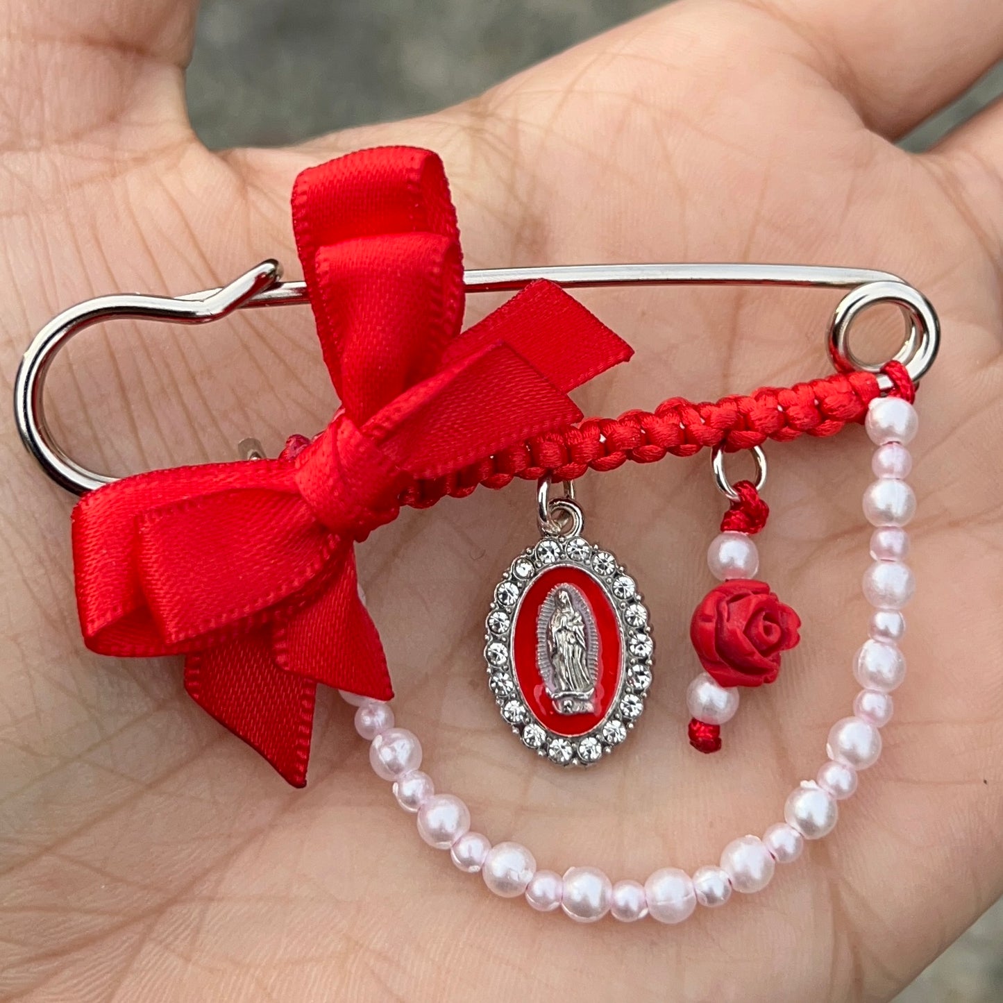 Silver Virgencita w/ rose pin❤️